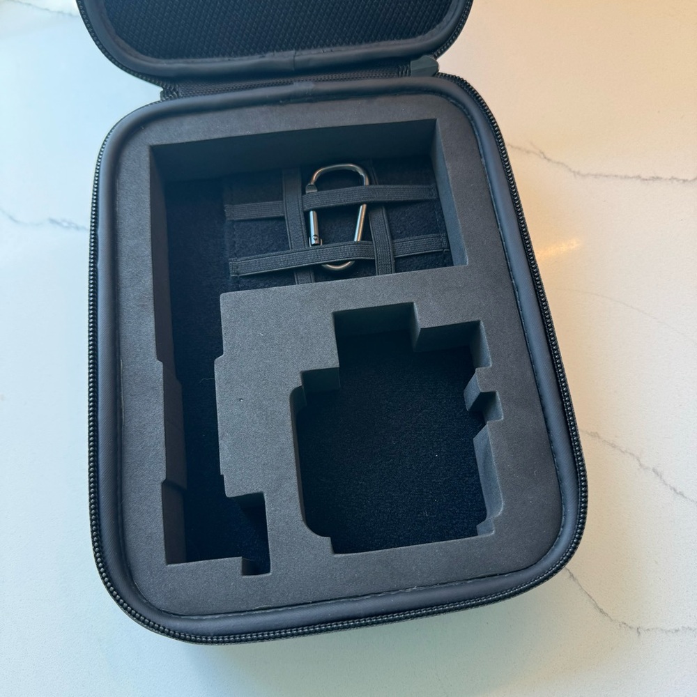 GoPro Carrying Case - Picture 2 of 3